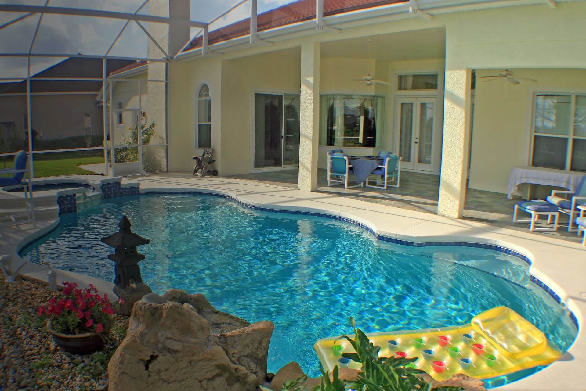 Swimming Pool and Lanai